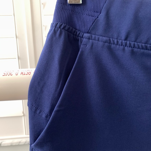 blue lululemon joggers - Picture 5 of 6